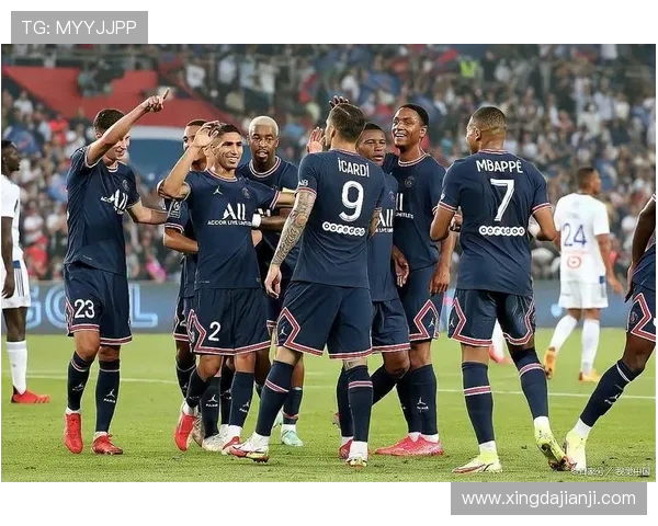 巴黎圣日耳曼对阵马赛：法甲经典德比激战再度上演，谁能笑到最后