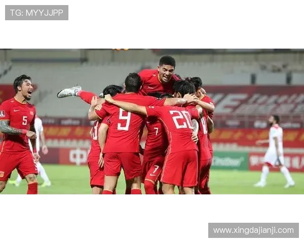 12强赛精彩对决日本队迎战实力不俗的伊拉克队争夺晋级名额