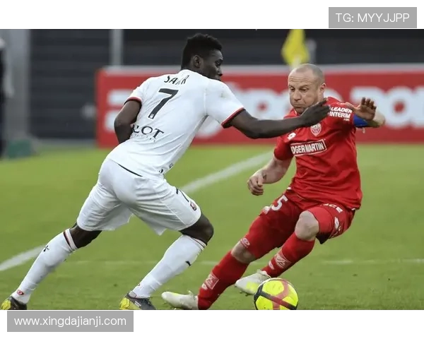 兰斯对斯特拉斯堡比赛前瞻与胜负预测分析及双方近期状态评估